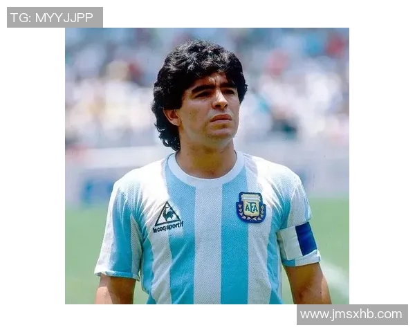 足球明星简介：探索他们的成就与传奇人生故事